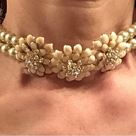 ♦️[2/$34.00]♦️Flower Choker - Picture 7 of 7